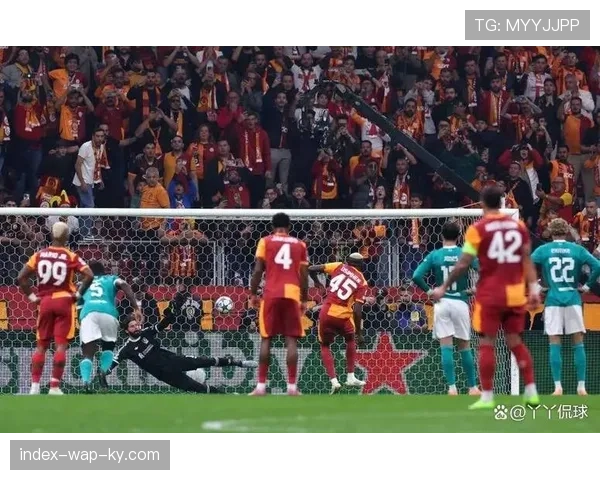 利物浦主场迎战加拉塔萨雷 克洛普高位压迫面临土耳其铁壁